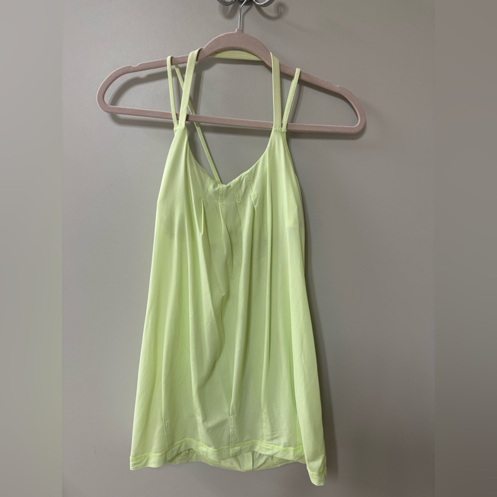 Lululemon tank top with sports bra